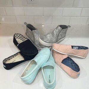 Toms Black and Pink Sneakers Comfortable Canvas Design